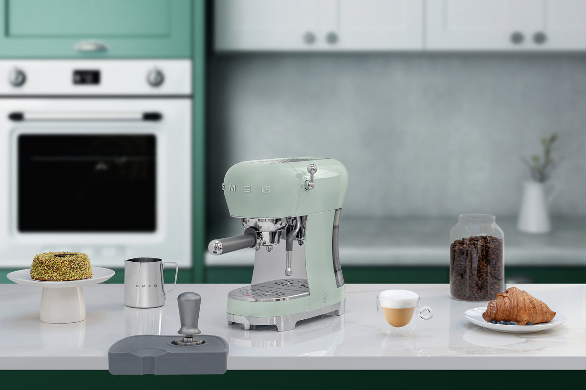 Smeg ECF02PGEU